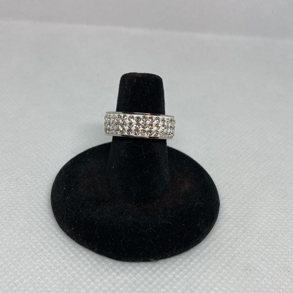 New 3 different Row’s of Stackable Australian Crystal Ring’s J81 - Picture 4 of 9